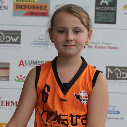 Mila  Debussere   
