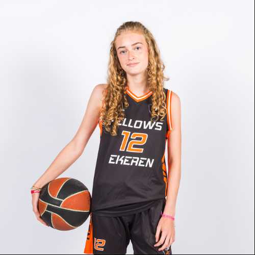 Lilly VAN DER HEIJDEN  